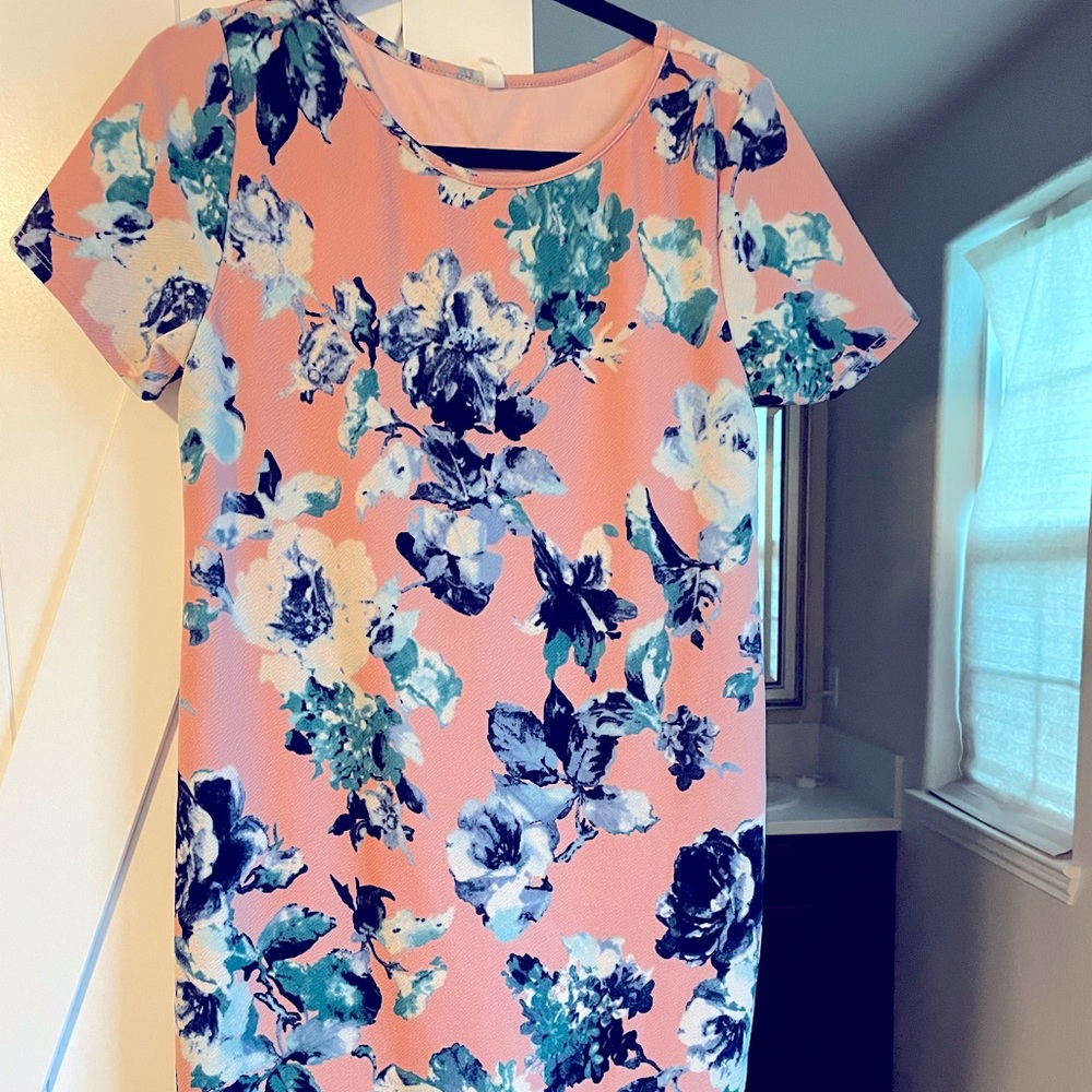 Floral maternity dress